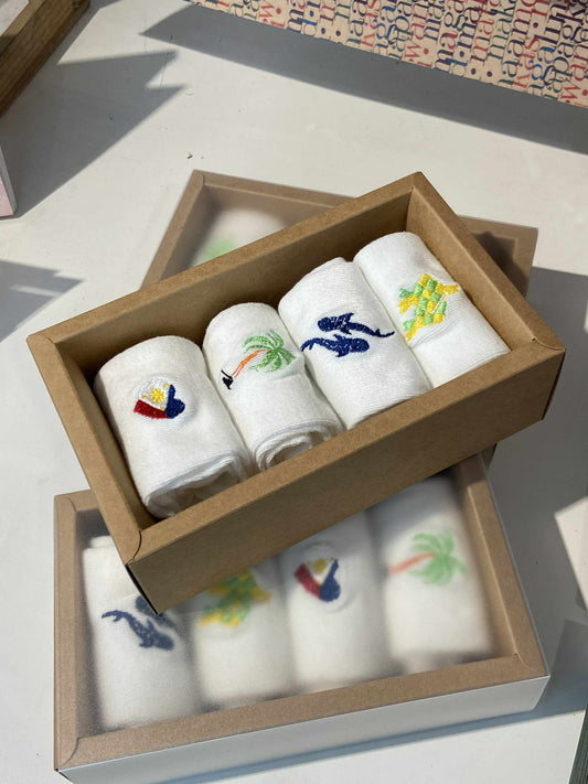 Phil. Treasure Embroidered Socks