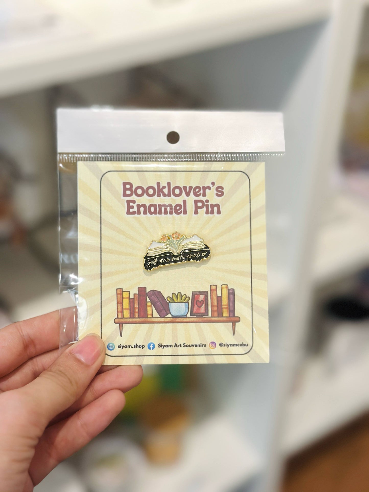 Booklover’s Enamel Pin