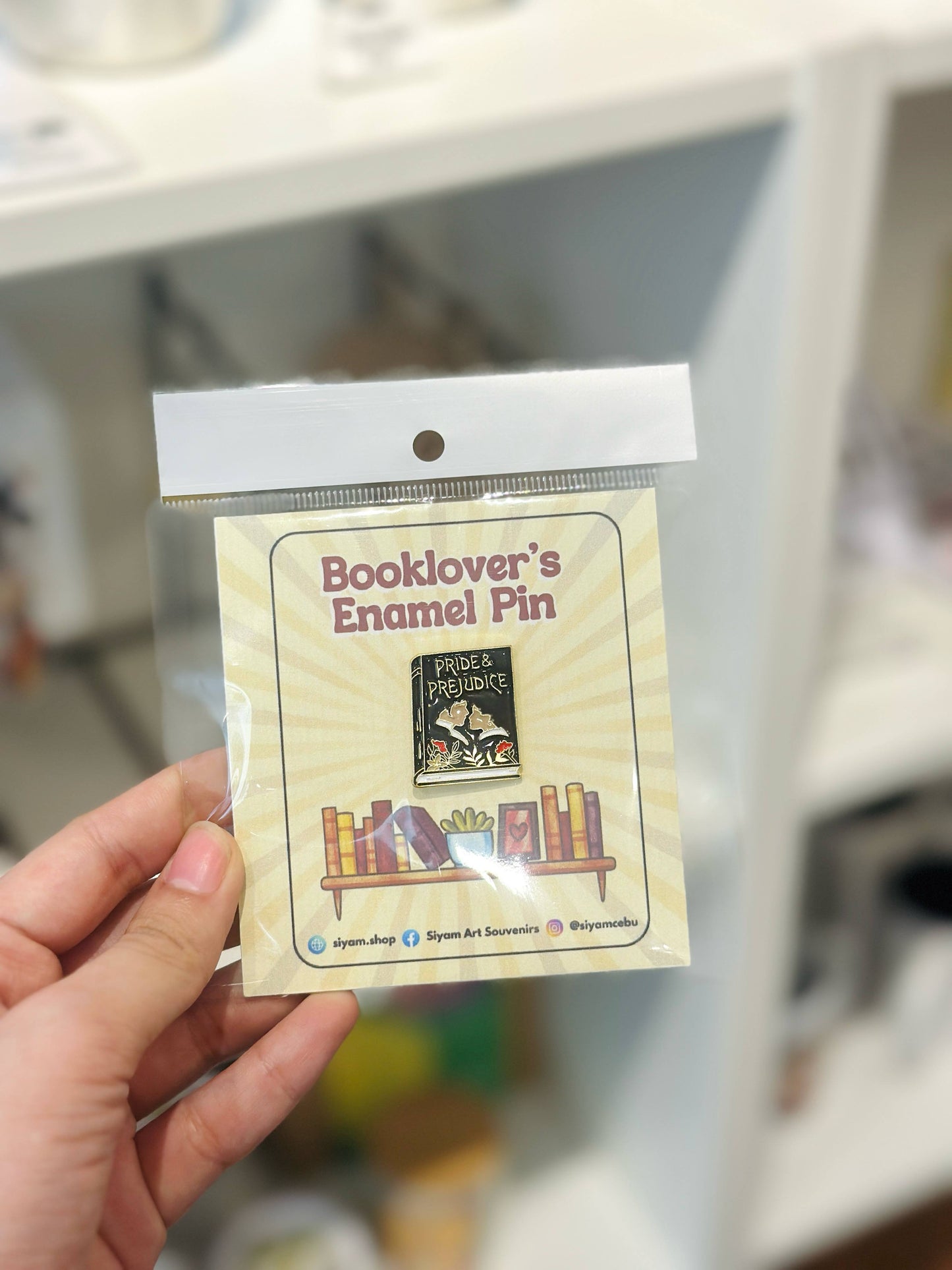 Booklover’s Enamel Pin