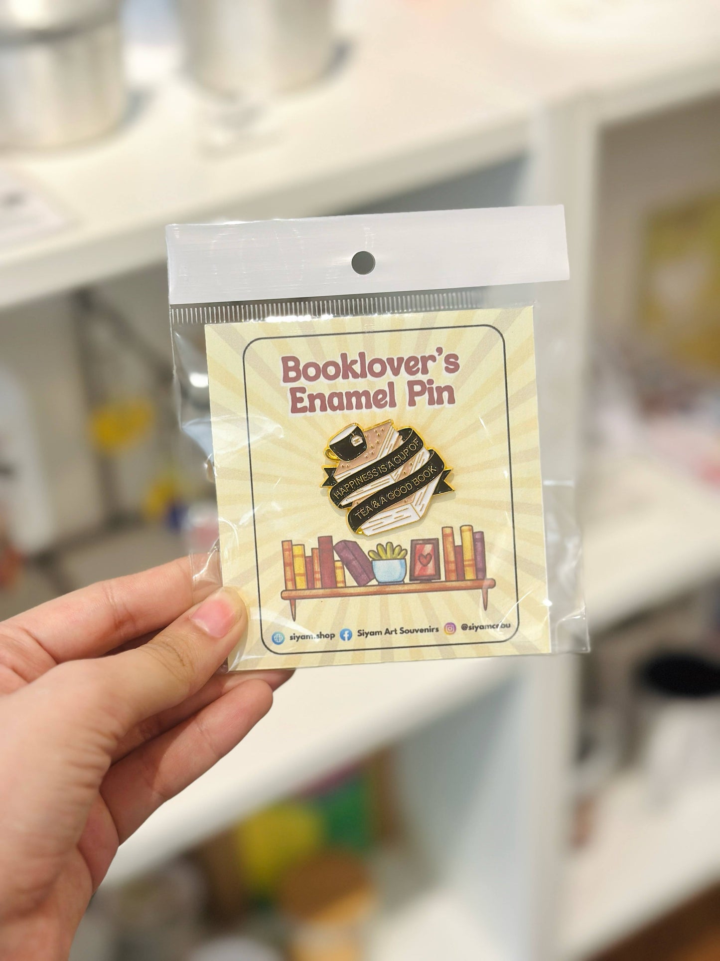 Booklover’s Enamel Pin