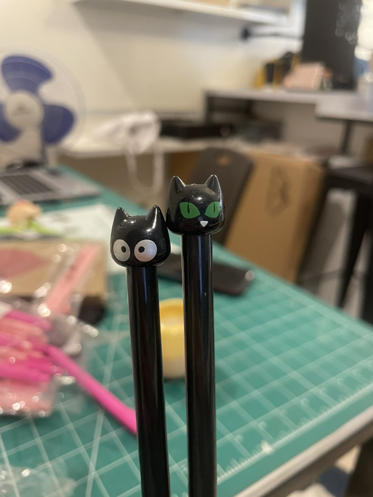 Cat Black Ballpen